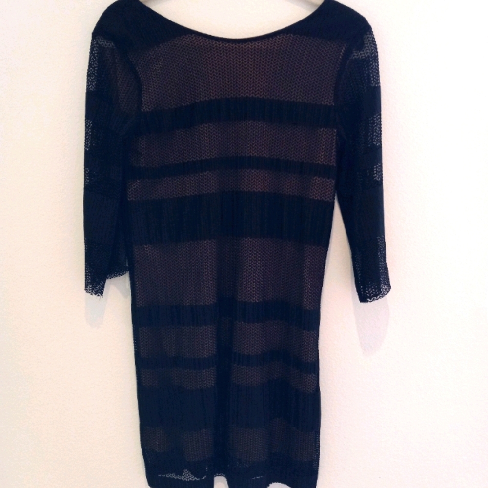 Aakaa black midi dress